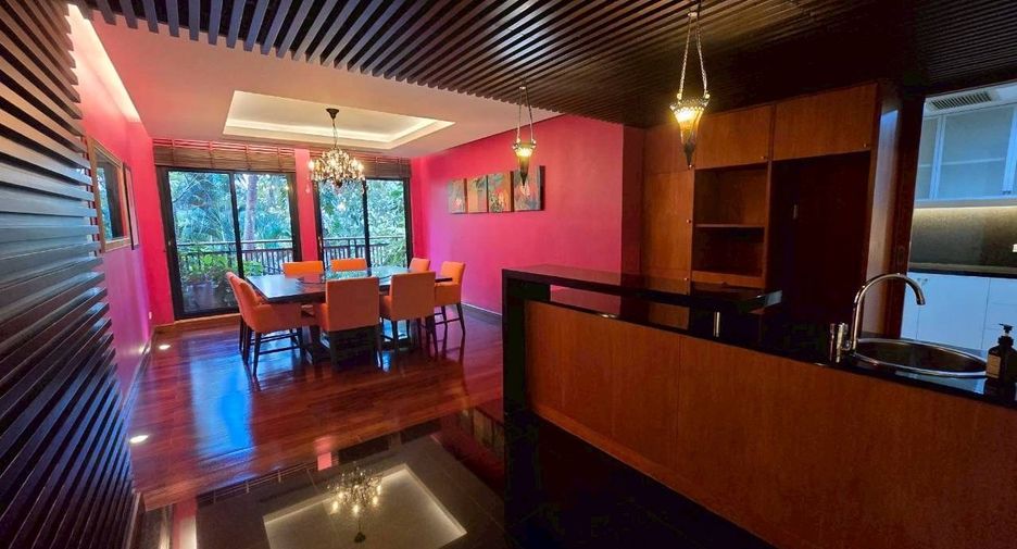 For rent 3 bedrooms condo in Sathon, Bangkok