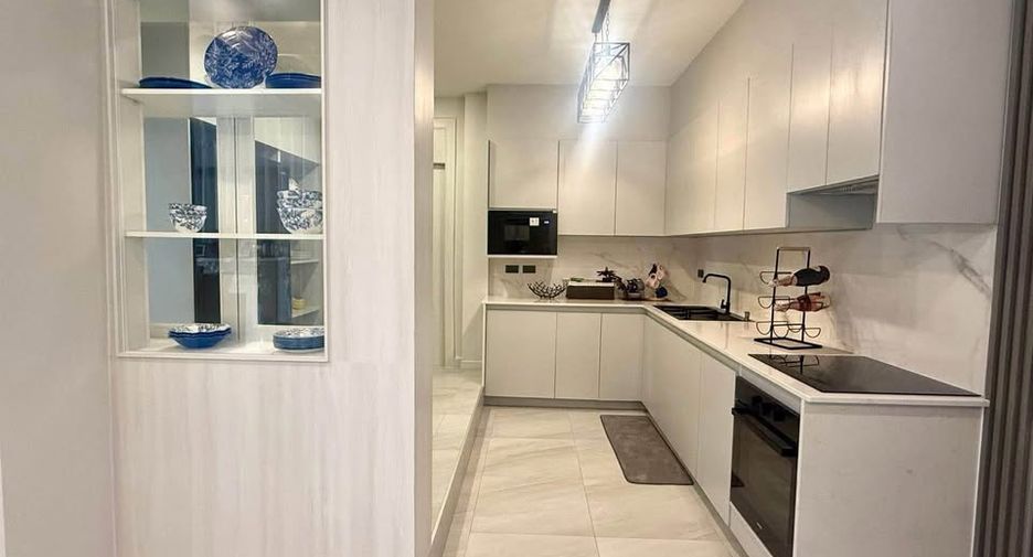 For rent 4 bedrooms villa in Jomtien, Pattaya