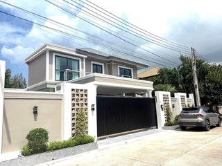 For Rent 4 Bedroom Villa In Bang Lamung, Chonburi