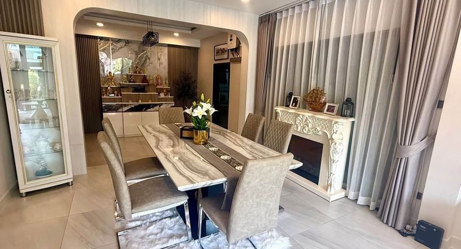 For rent 4 bedrooms villa in Jomtien, Pattaya