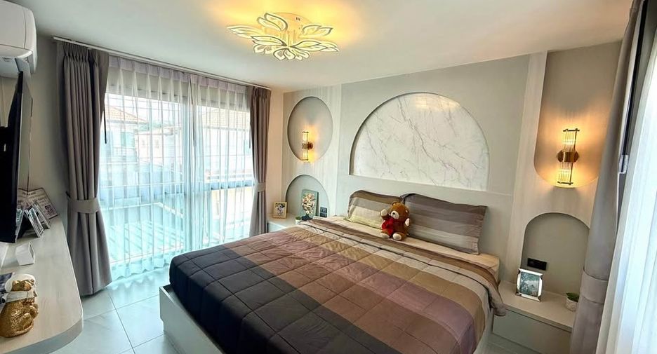 For rent 4 bedrooms villa in Jomtien, Pattaya
