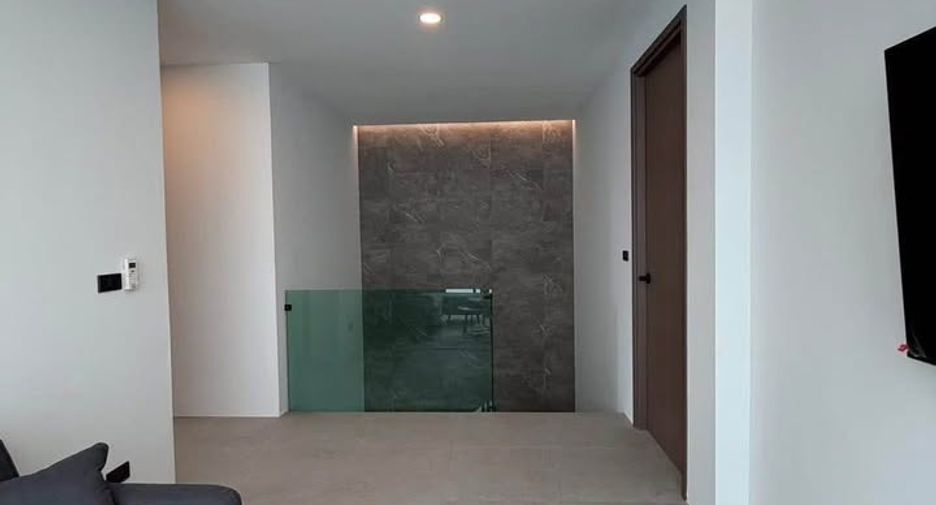 For rent 3 bedrooms villa in North Pattaya, Pattaya