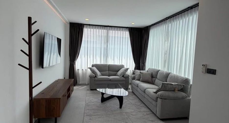 For rent 3 bedrooms villa in North Pattaya, Pattaya