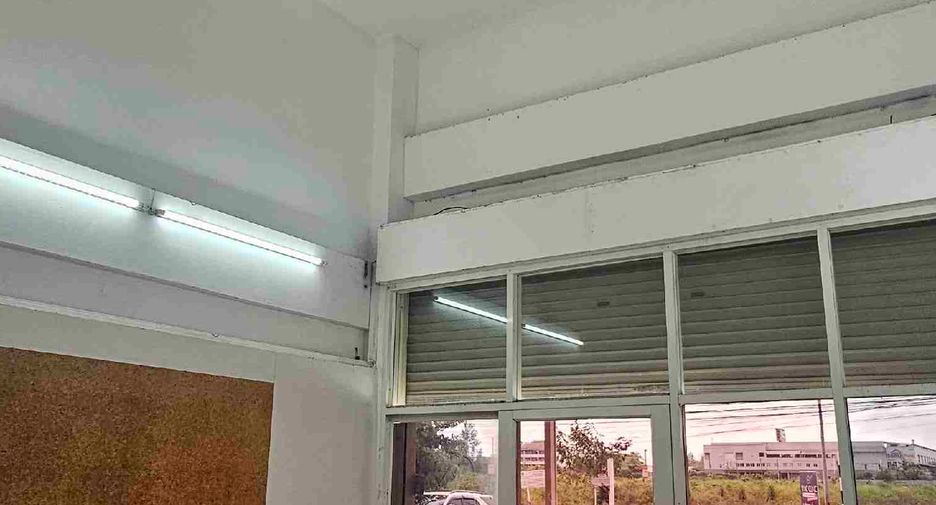 Gewerbefläche zur Miete mit 3 Zimmer in Mueang Rayong, Rayong
