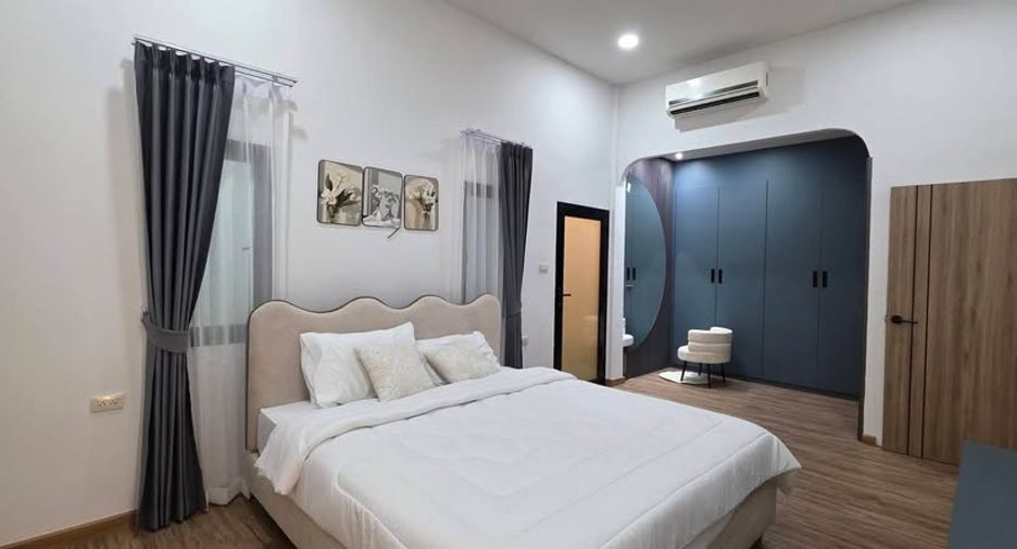 For rent and for sale 3 bedrooms house in Bang Lamung, Chonburi