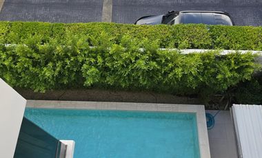 For sale 4 bedrooms house in Wang Thonglang, Bangkok
