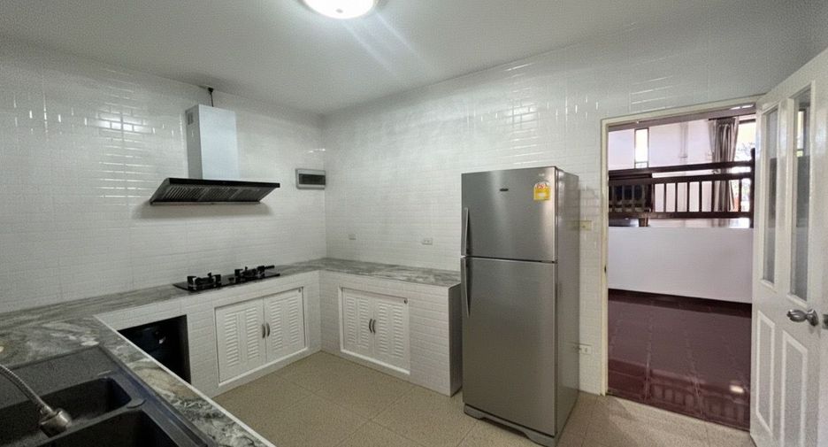 For rent 4 bedrooms house in Hang Dong, Chiang Mai