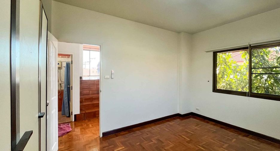 For rent 4 bedrooms house in Hang Dong, Chiang Mai