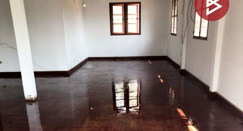 For sale 4 bedrooms house in Ban Phai, Khon Kaen