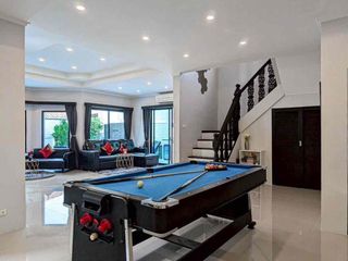 Villa zur Miete mit 5 Zimmer in Bang Lamung, Chonburi