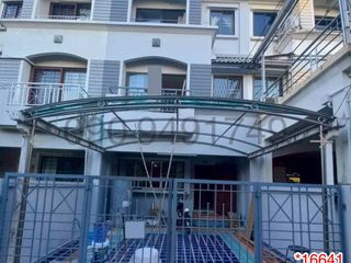 Reihenhaus zur Miete mit 3 Zimmer in Suan Luang, Bangkok