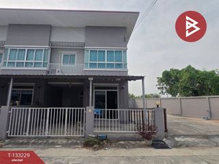 For sale 3 ベッドルーム townhouse in Si Racha, Chonburi