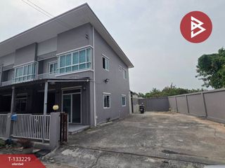 For sale 3 ベッドルーム townhouse in Si Racha, Chonburi