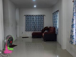 For sale 3 ベッドルーム townhouse in Si Racha, Chonburi