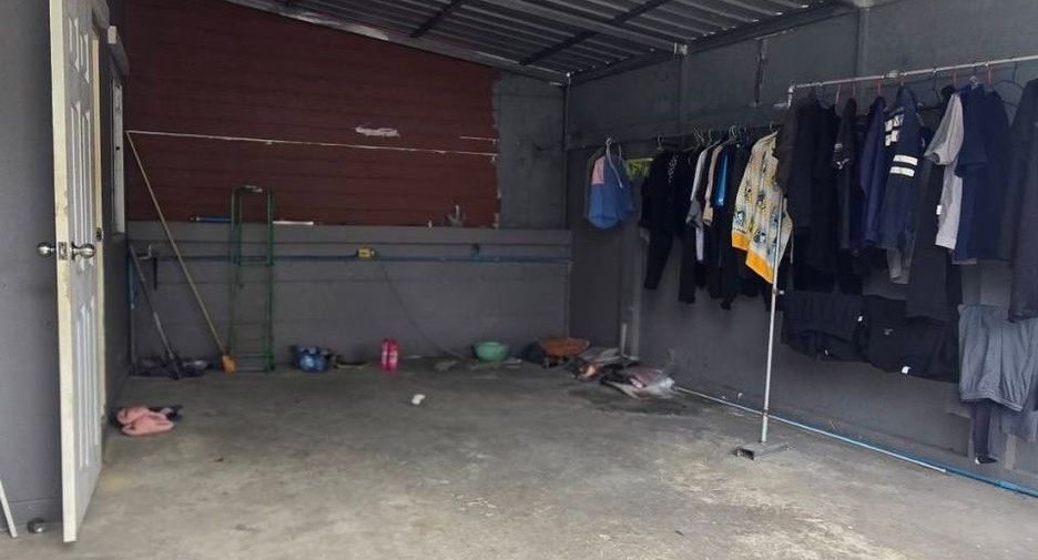For sale 3 bedrooms townhouse in Si Racha, Chonburi