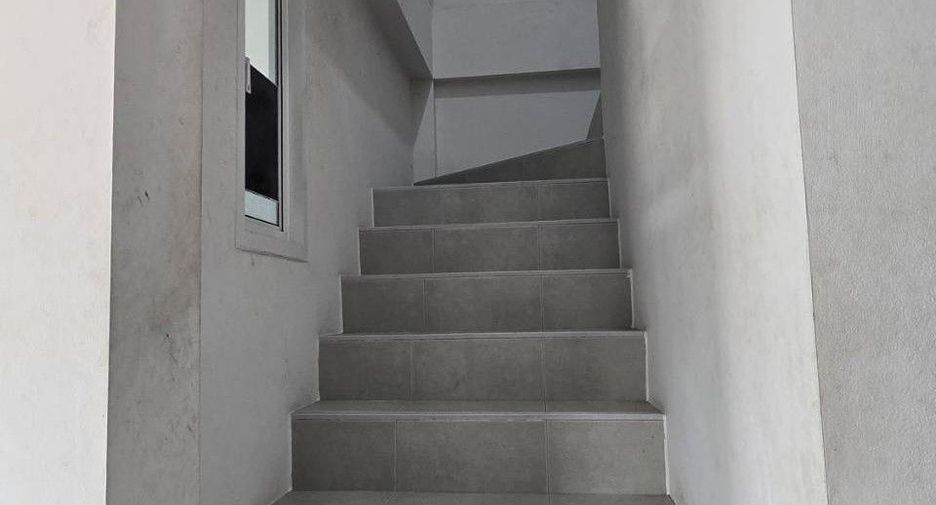 For sale 3 bedrooms townhouse in Si Racha, Chonburi