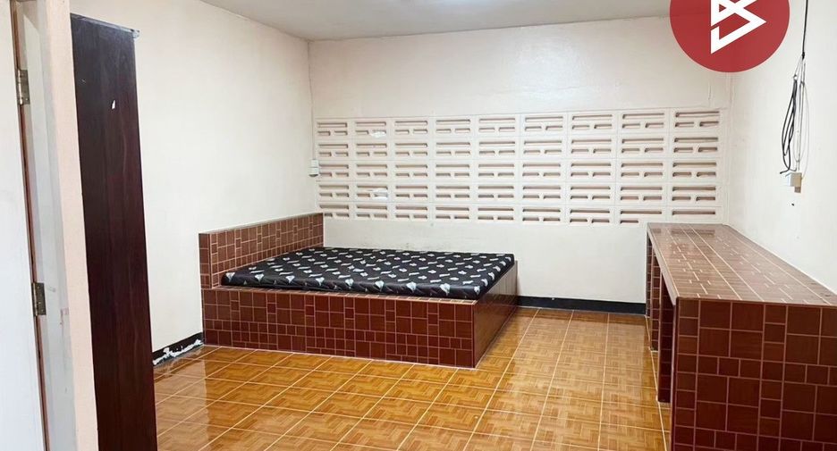 For sale 5 bedrooms townhouse in Mueang Chanthaburi, Chanthaburi