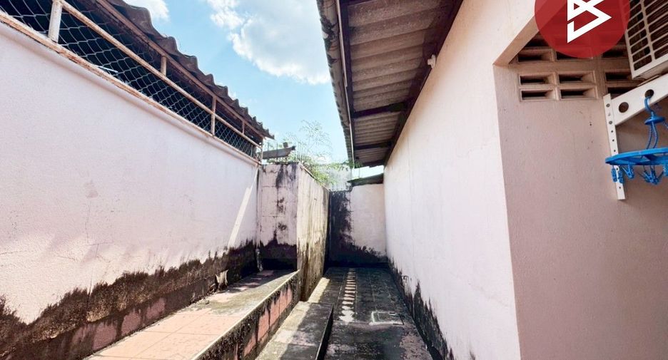 For sale 5 bedrooms townhouse in Mueang Chanthaburi, Chanthaburi