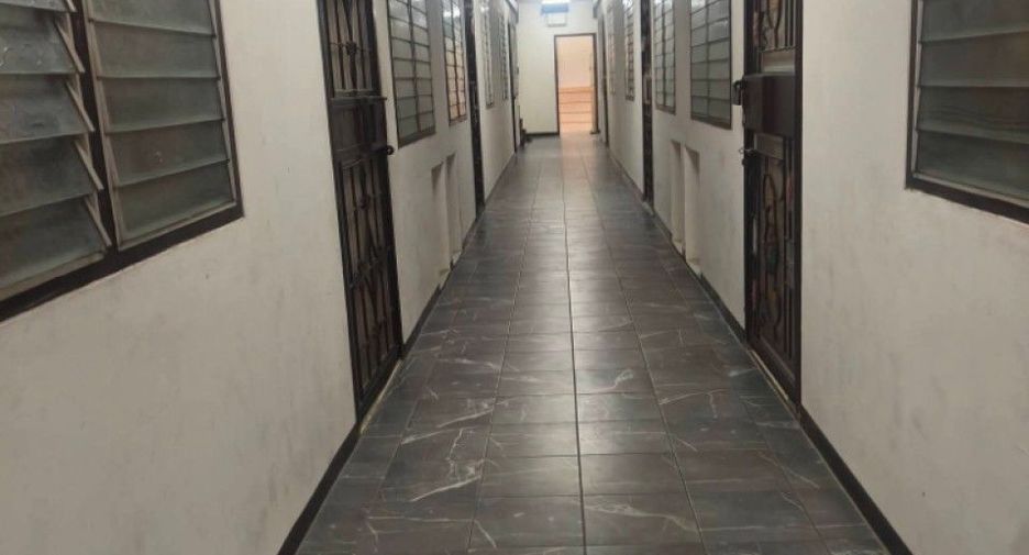 Wohnung zum Kauf mit 1 Zimmer in Bang Phli, Samut Prakan