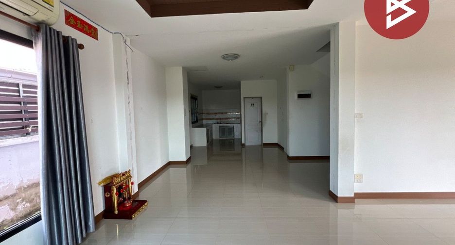 For sale 3 bedrooms house in Phan Thong, Chonburi