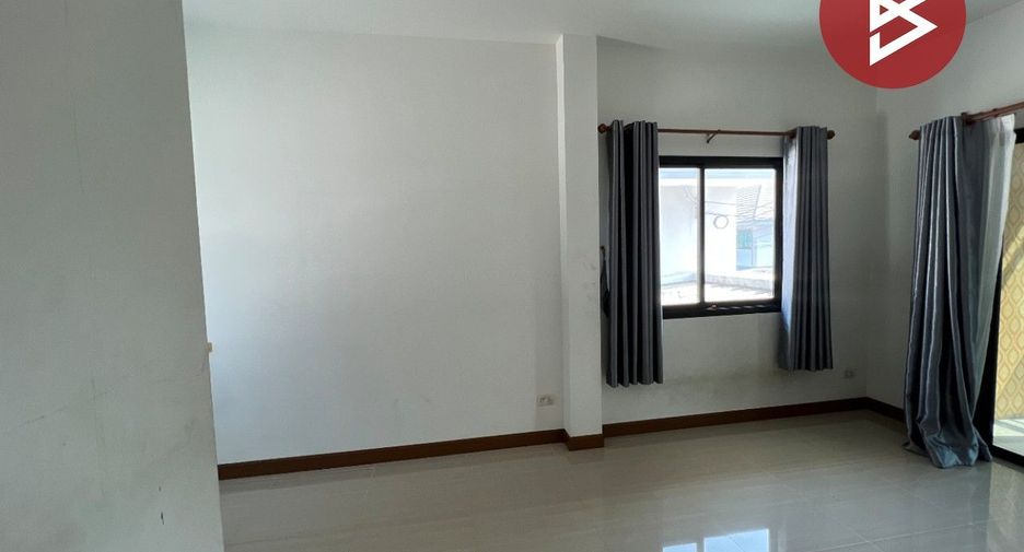 For sale 3 bedrooms house in Phan Thong, Chonburi