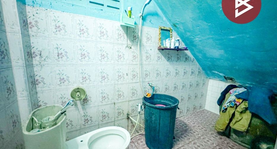 Casa adosada en venta de 4 habitaciones en Mueang Samut Prakan, Samut Prakan
