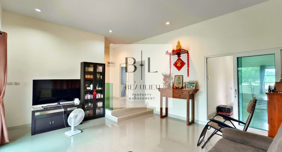 Casa en venta de 3 habitaciones en Sattahip, Chonburi