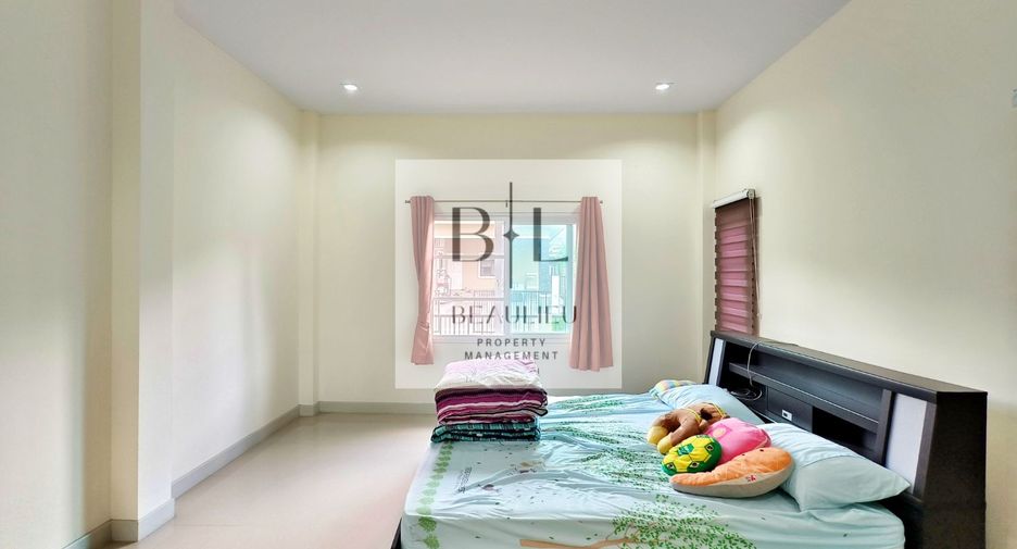 Casa en venta de 3 habitaciones en Sattahip, Chonburi