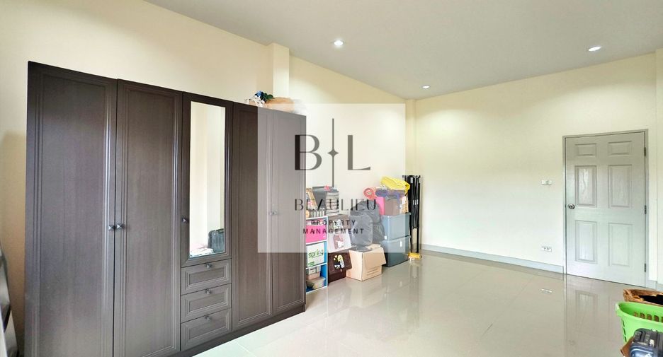 Casa en venta de 3 habitaciones en Sattahip, Chonburi