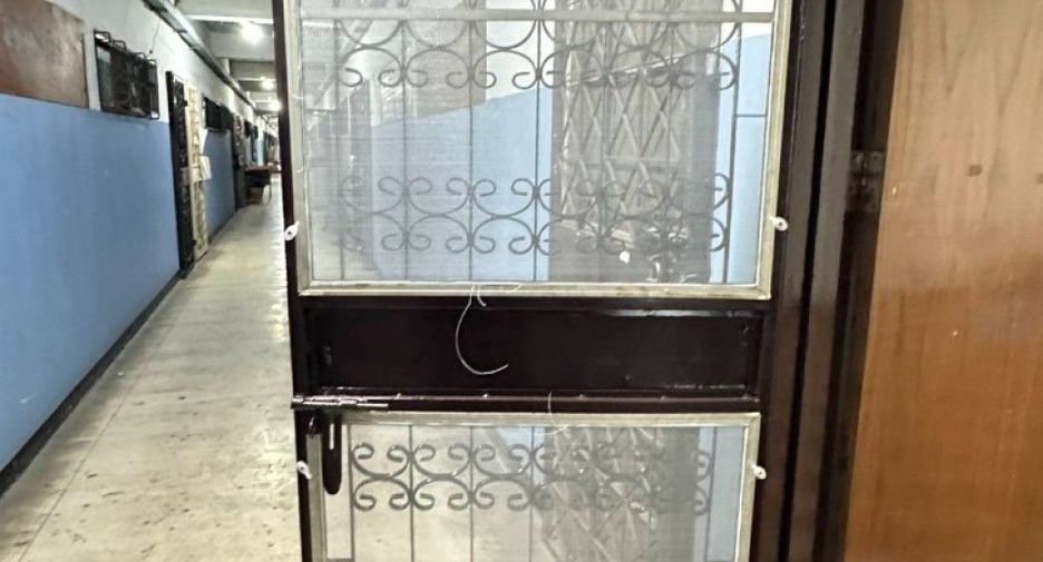 For sale 1 bed condo in Min Buri, Bangkok