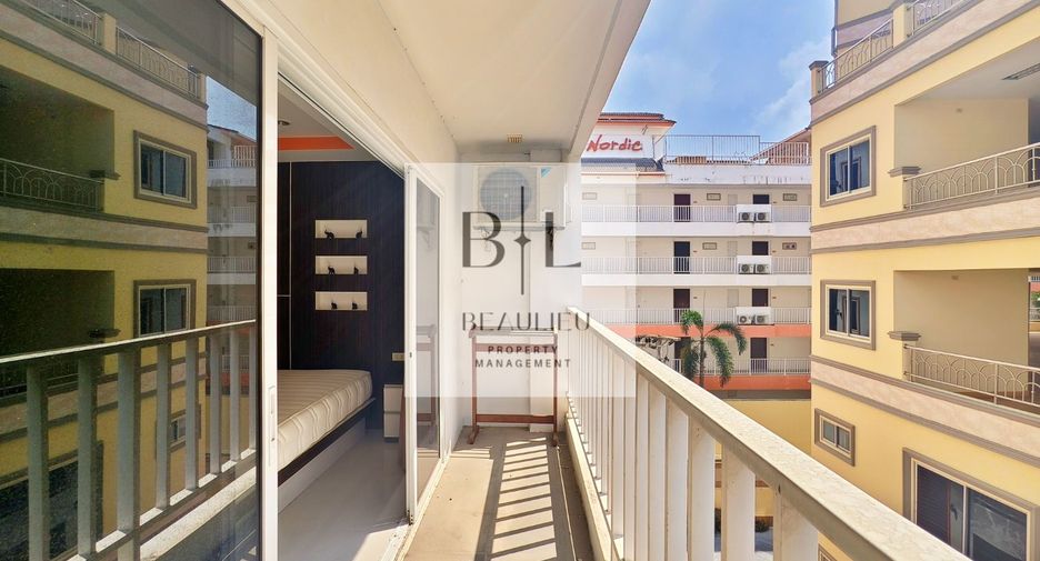 For sale studio condo in Bang Lamung, Chonburi