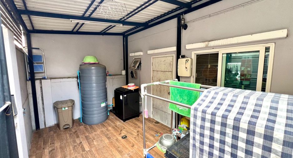 Reihenhaus zum Kauf mit 3 Zimmer in Bang Khen, Bangkok
