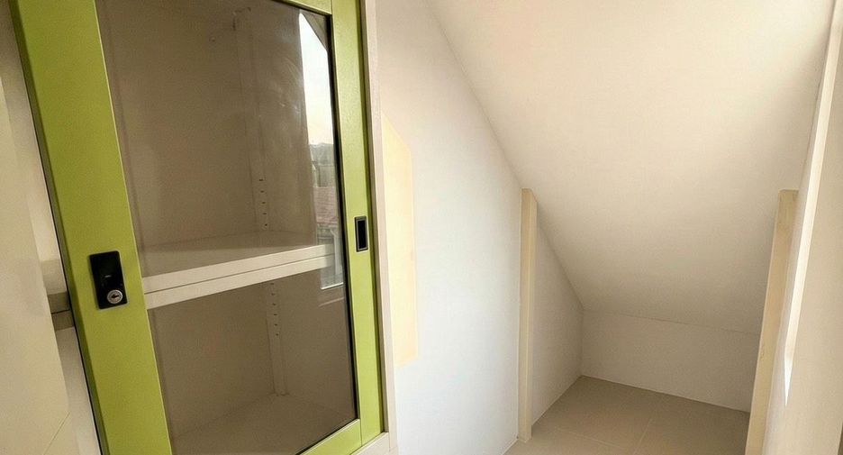 Reihenhaus zum Kauf mit 3 Zimmer in Bang Khen, Bangkok