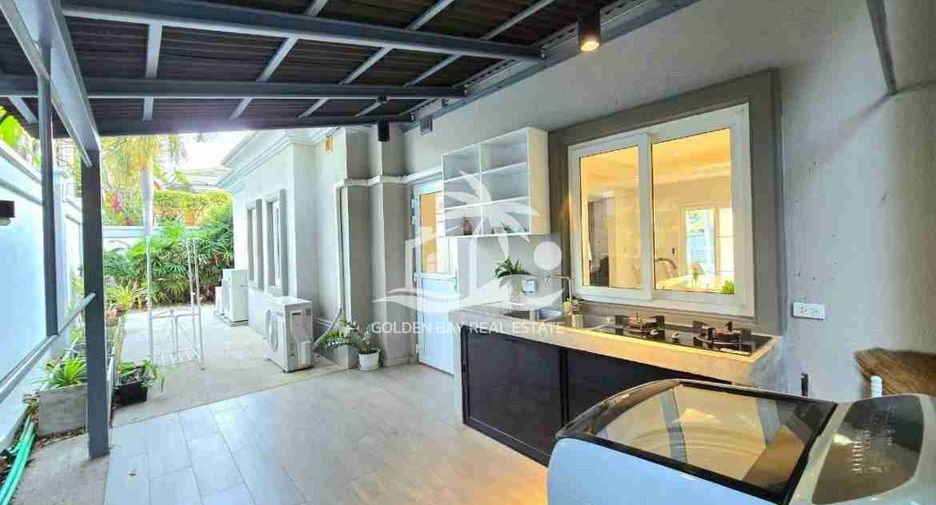 For sale 3 bedrooms house in Bang Lamung, Chonburi