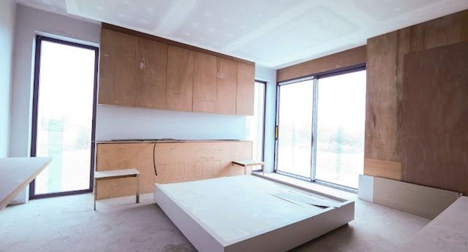 For sale 9 bedrooms house in Khlong Sam Wa, Bangkok