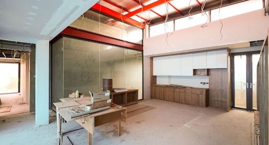 For sale 9 bedrooms house in Khlong Sam Wa, Bangkok