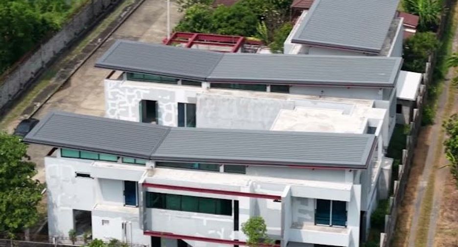 For sale 9 bedrooms house in Khlong Sam Wa, Bangkok