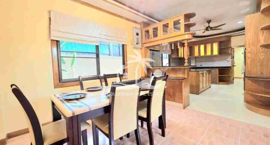 For rent and for sale 4 bedrooms house in Bang Lamung, Chonburi
