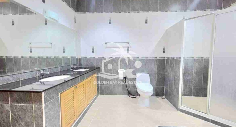 For rent and for sale 4 bedrooms house in Bang Lamung, Chonburi