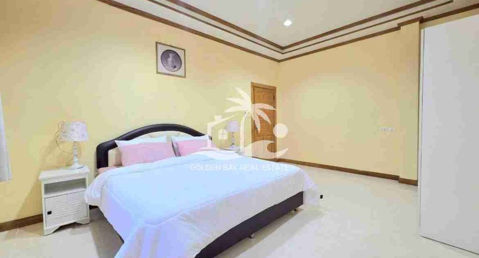 For rent and for sale 4 bedrooms house in Bang Lamung, Chonburi