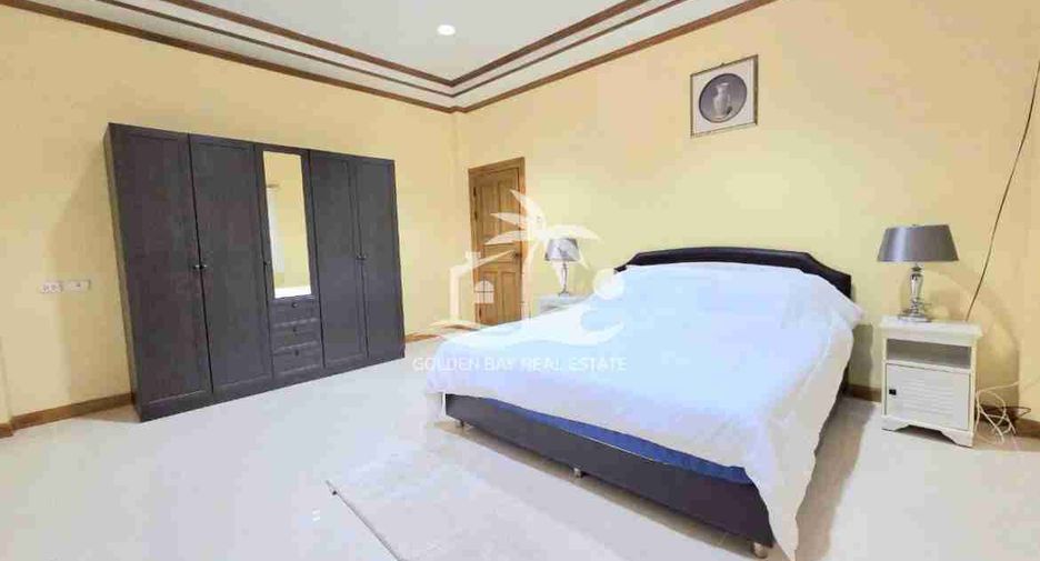 For rent and for sale 4 bedrooms house in Bang Lamung, Chonburi
