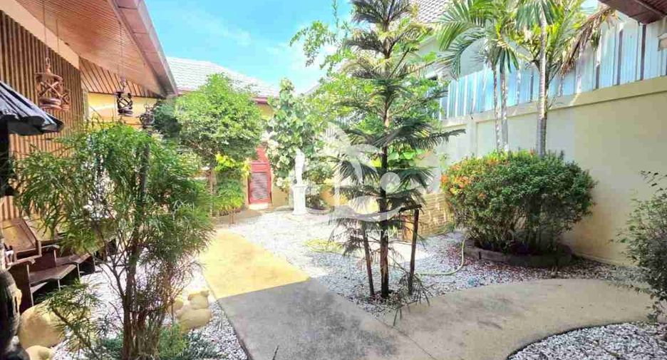 For rent and for sale 4 bedrooms house in Bang Lamung, Chonburi