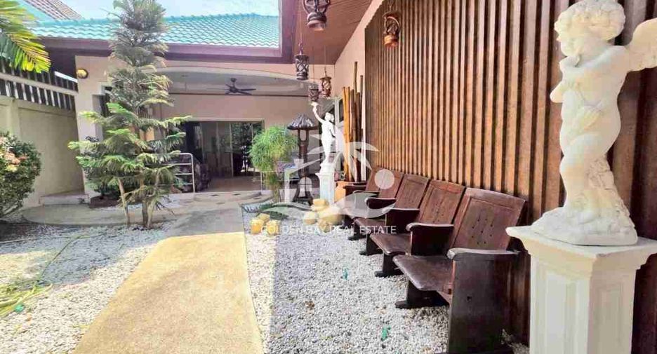 For rent and for sale 4 bedrooms house in Bang Lamung, Chonburi