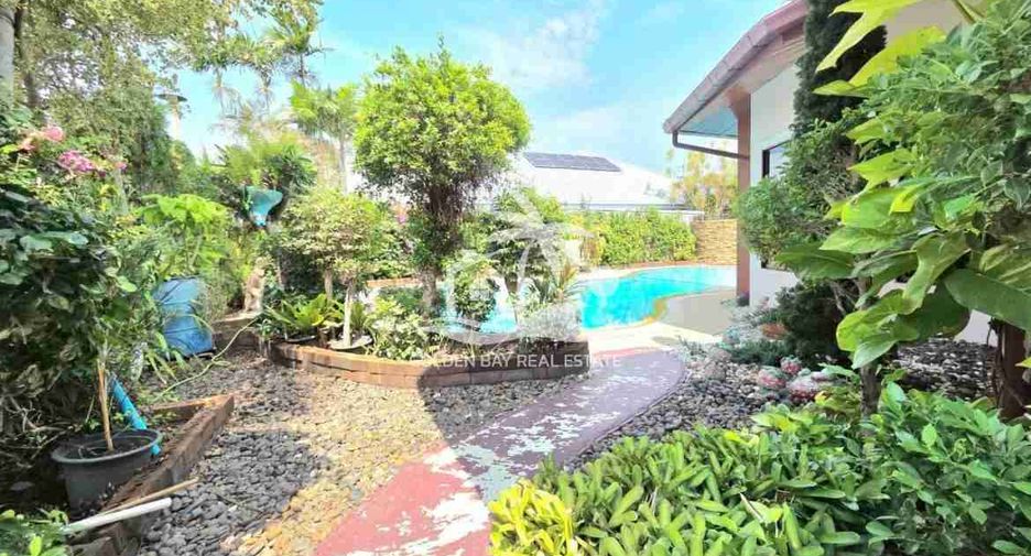 For rent and for sale 4 bedrooms house in Bang Lamung, Chonburi
