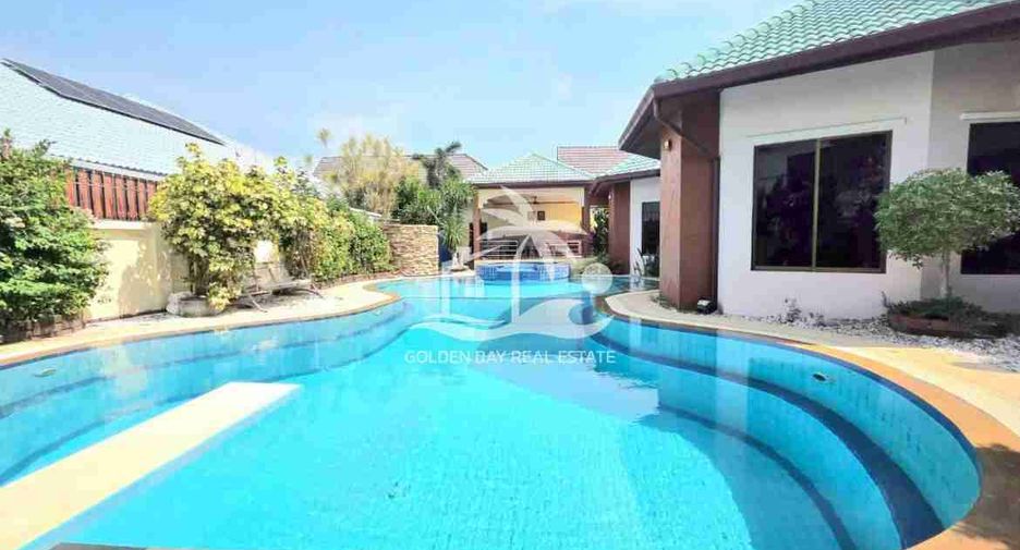 For rent and for sale 4 bedrooms house in Bang Lamung, Chonburi