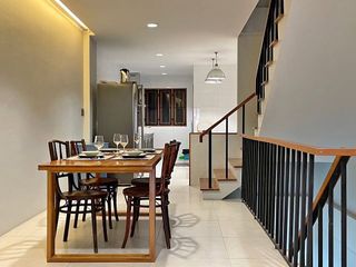 For rent 2 bedrooms townhouse in Yan Nawa, Bangkok