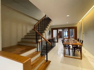 For rent 2 bedrooms townhouse in Yan Nawa, Bangkok