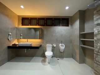 For rent 2 bedrooms townhouse in Yan Nawa, Bangkok