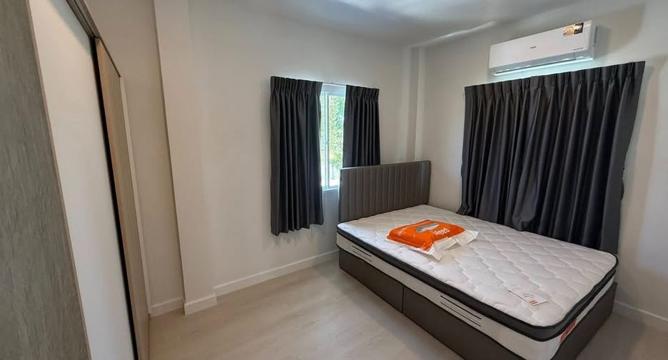 For rent 3 bedrooms house in Min Buri, Bangkok