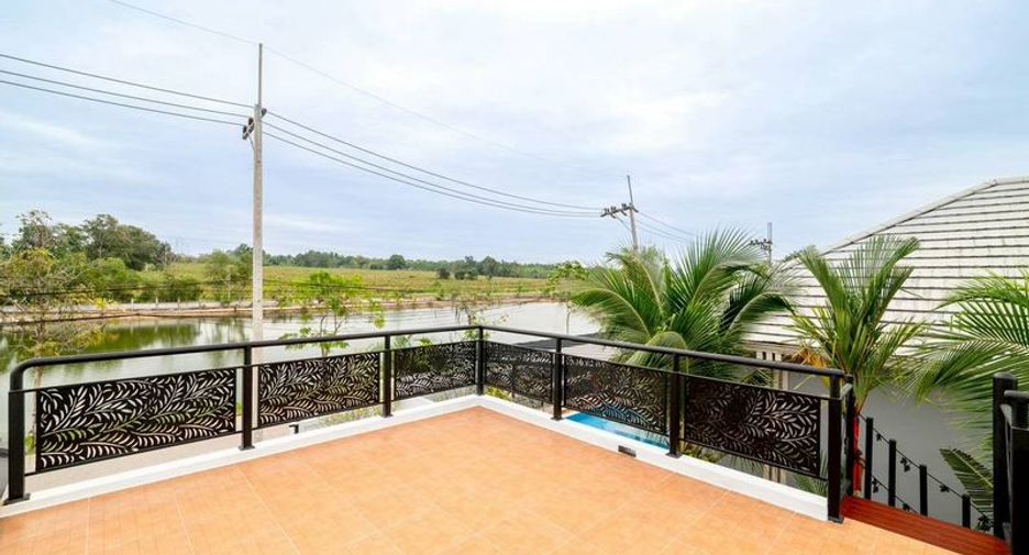 For sale 3 bedrooms villa in Bang Lamung, Chonburi